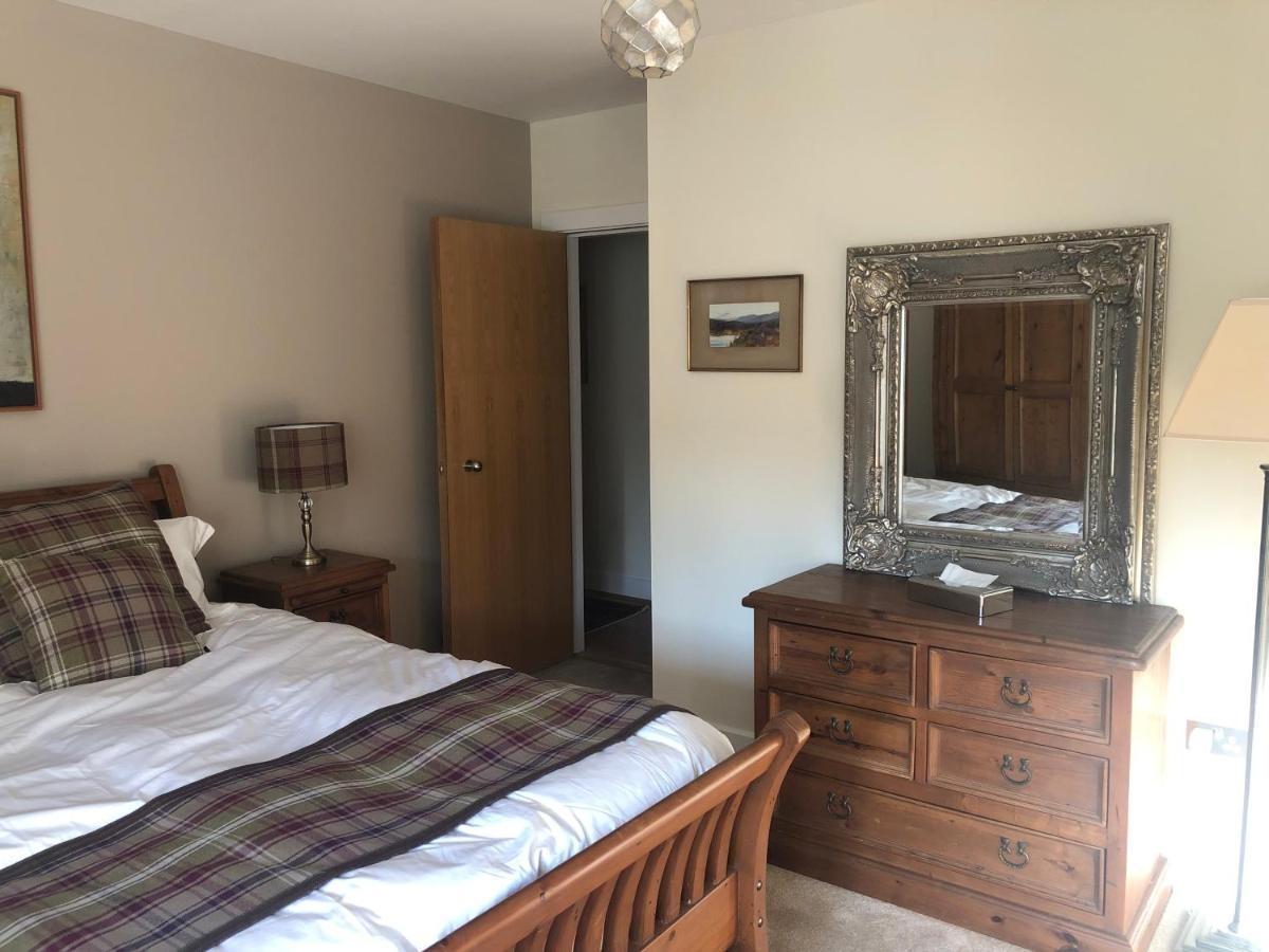 Loch Ness Moat House Apartments Fort Augustus Exteriör bild