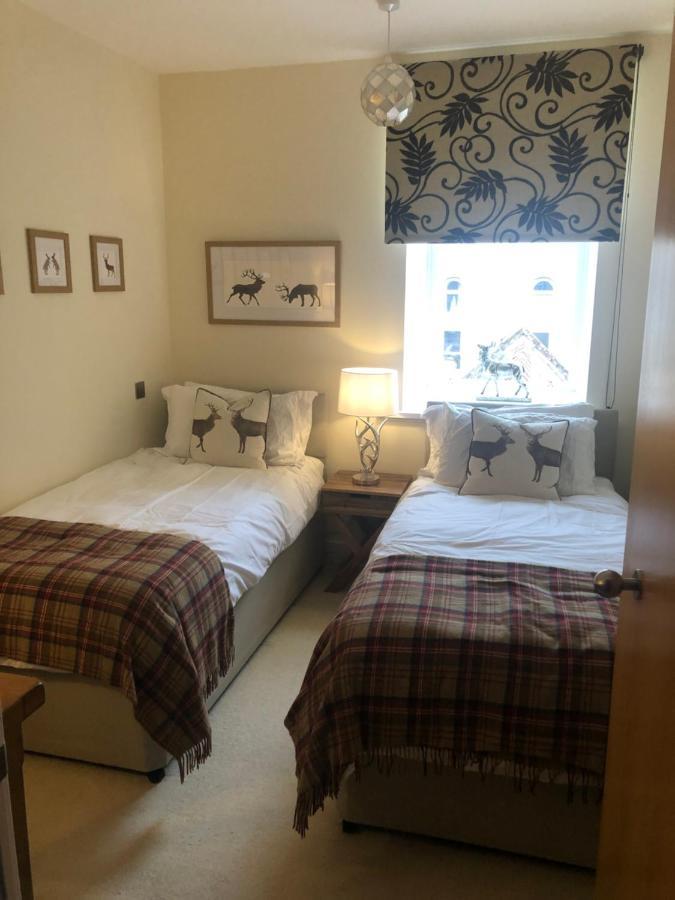 Loch Ness Moat House Apartments Fort Augustus Exteriör bild