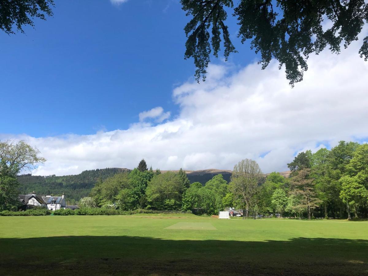 Loch Ness Moat House Apartments Fort Augustus Exteriör bild