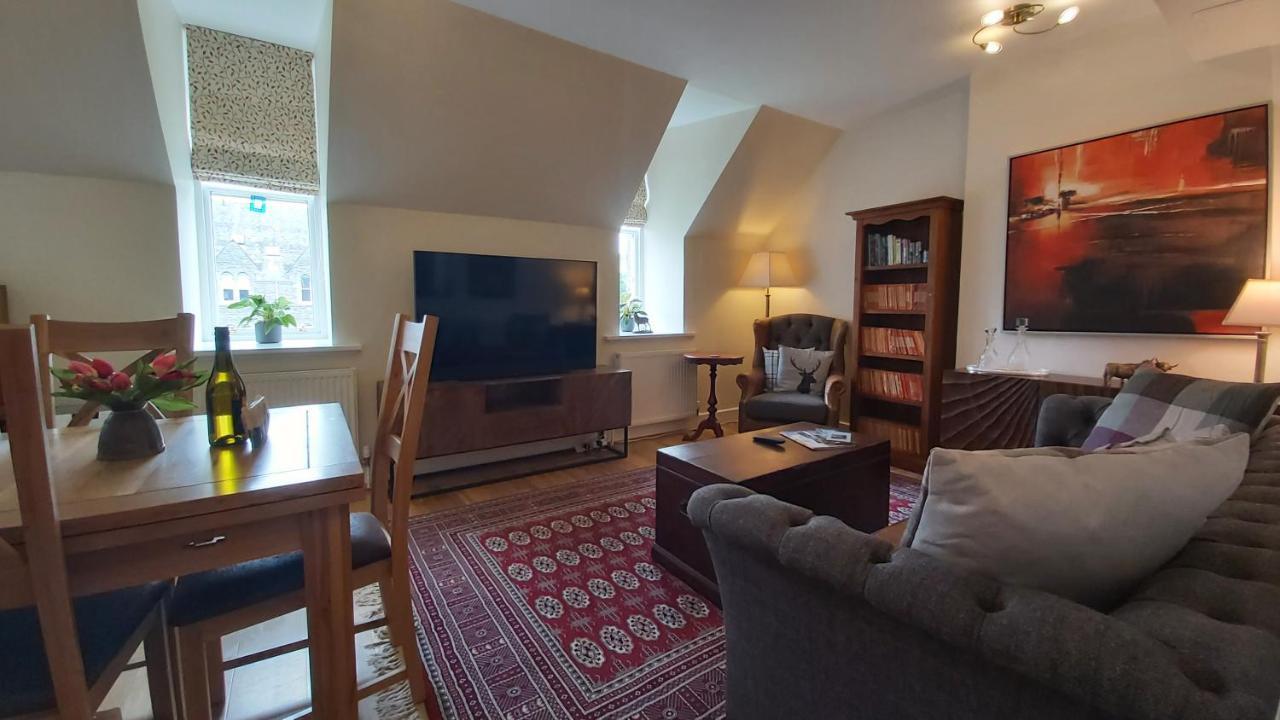 Loch Ness Moat House Apartments Fort Augustus Exteriör bild